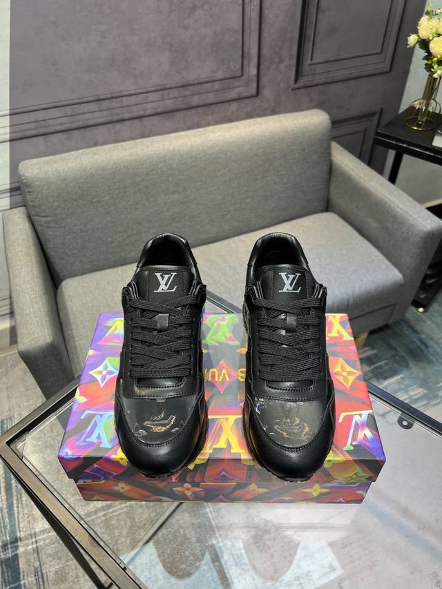 Lv's latest hot-selling style is now available on the official website! A 1:1 re