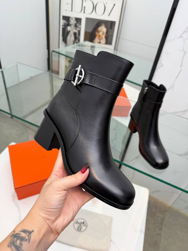 Hermes Frenchie Ankle Boots, Autumn/Winter Short Boots, stylish and versatile,