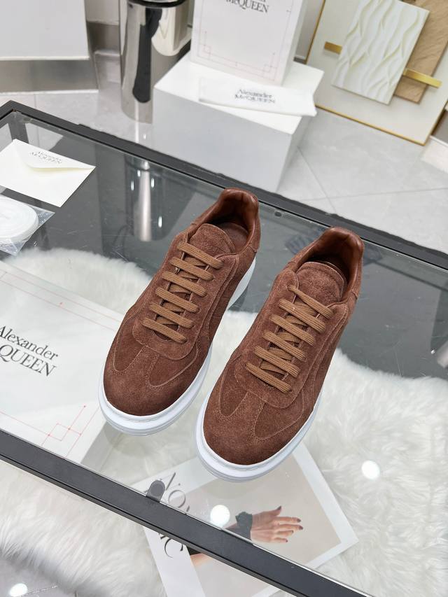 McQueen training shoes, always in stock, 2024 Fall/Winter debut, latest Milan Fa