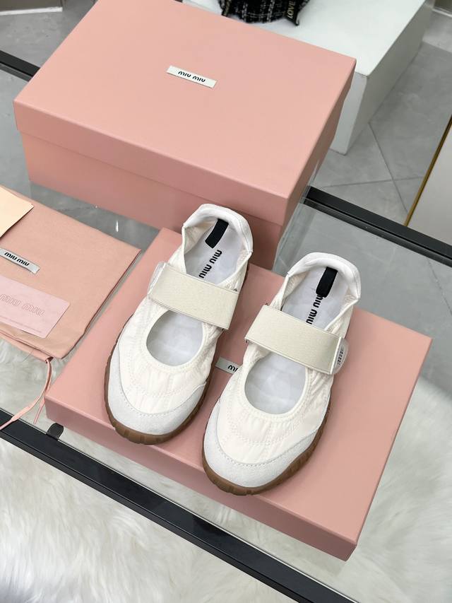 Miu Miu 25Ss Spring/Summer New Arrivals: Miu Miu German-style Casual Shoes. Show