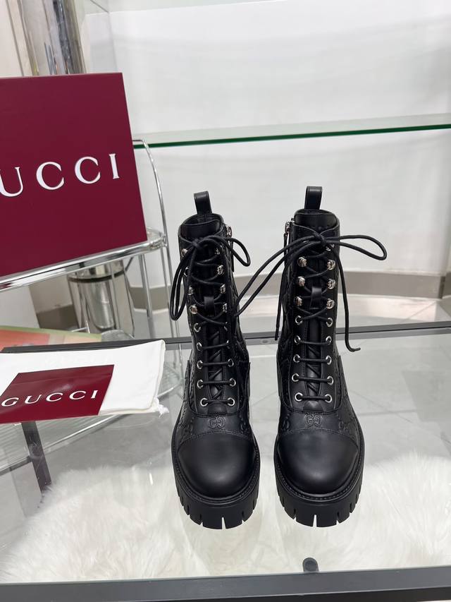 Factory Price (pp): New Gucci ankle boots, very versatile and exuding a retro Br