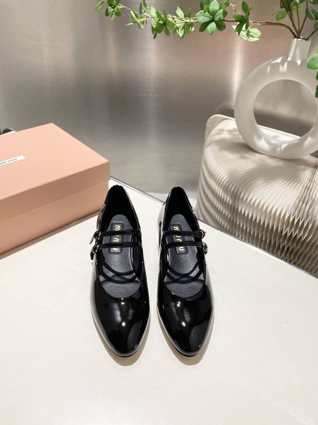 Factory Price p Miu Miu 2025 Autumn/Winter New Style Upgraded Craftsmanship, fea
