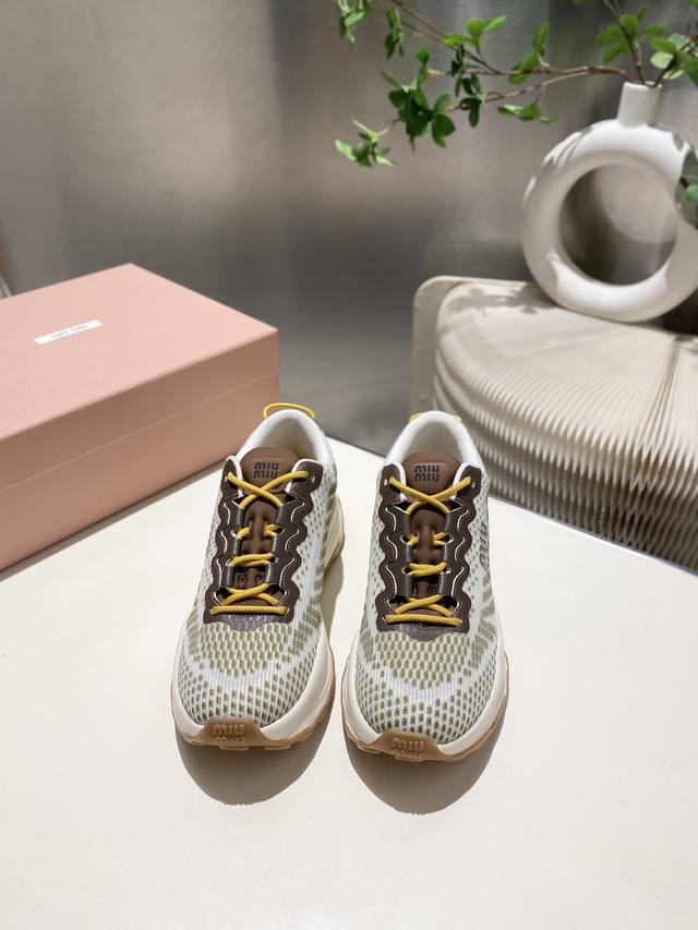 Factory direct from Miu Miu 2025 runway new hot item. Mesh platform German trai