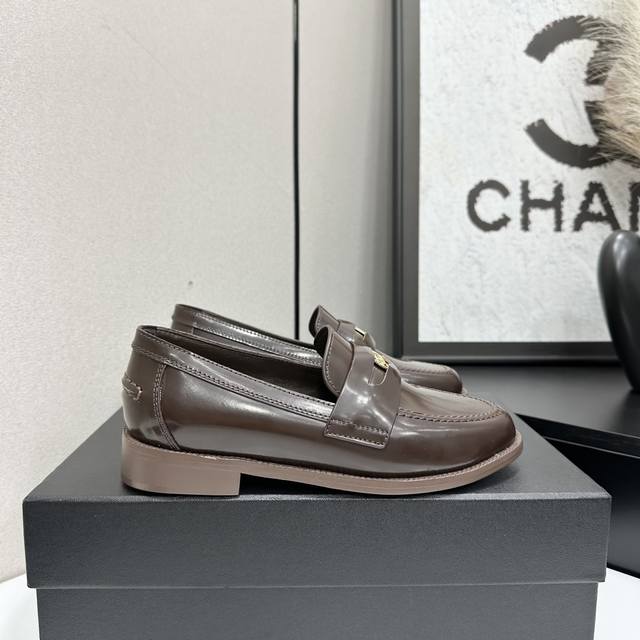 2026 Early Spring New Style Heart-Shaped Loafers, a must-have for autumn and win