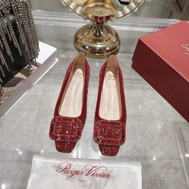 Roger Viv*Er 26 Spring/Summer New Arrival Single Shoes, New Color Upgrade, Perf