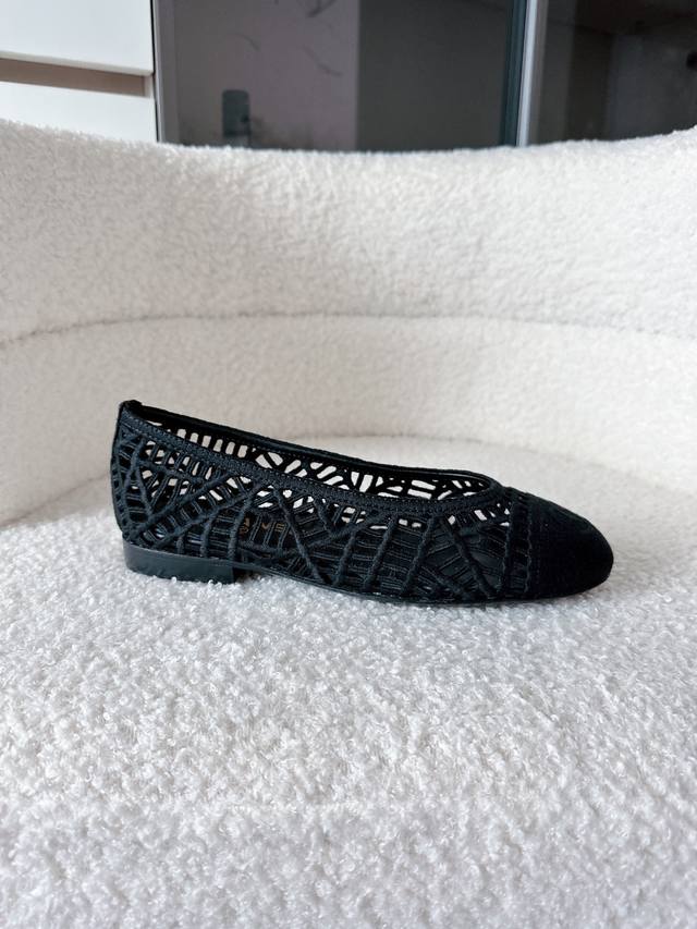 Airplane box + 10 Chanel 26 A (official import level) Ballet flats, synchronize