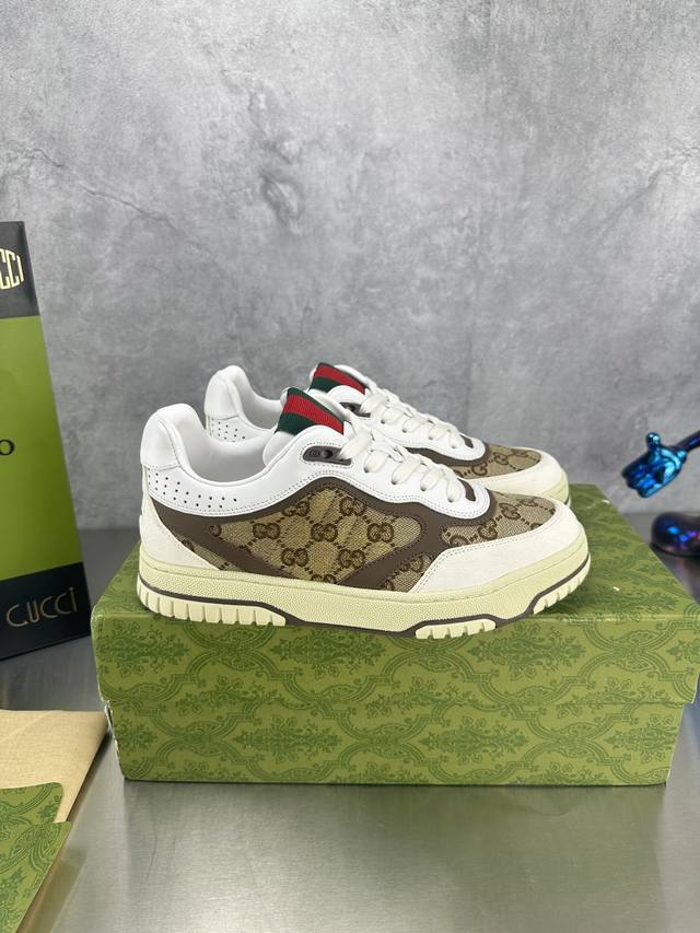 Gucci Ancora runway collection; original top-tier development couple's retro sne