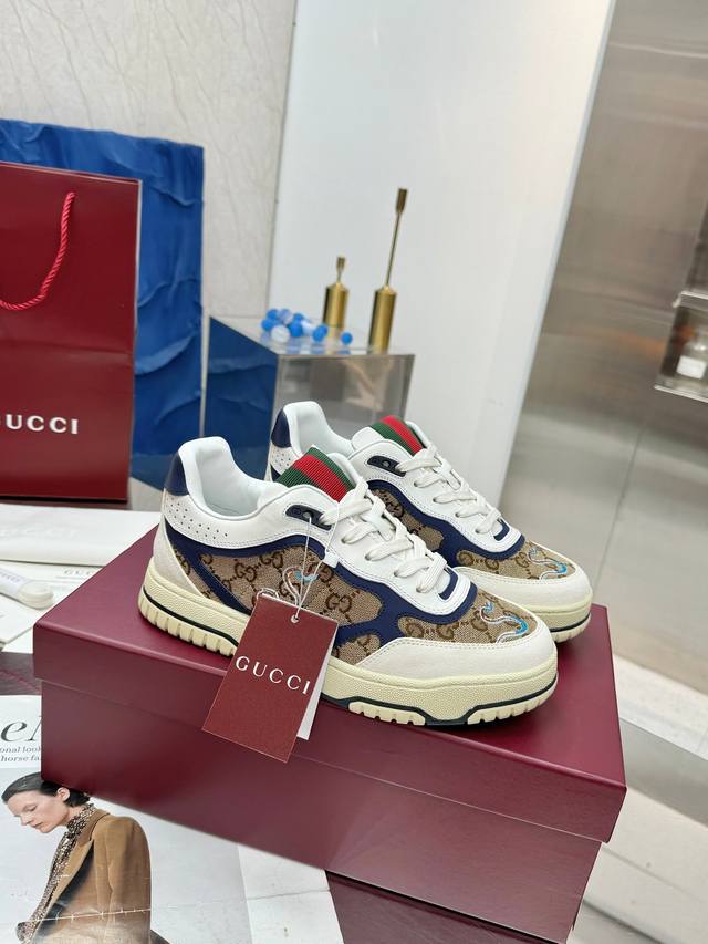 Gucci's latest hot-selling high-top and low-top distressed couple sneakers are n