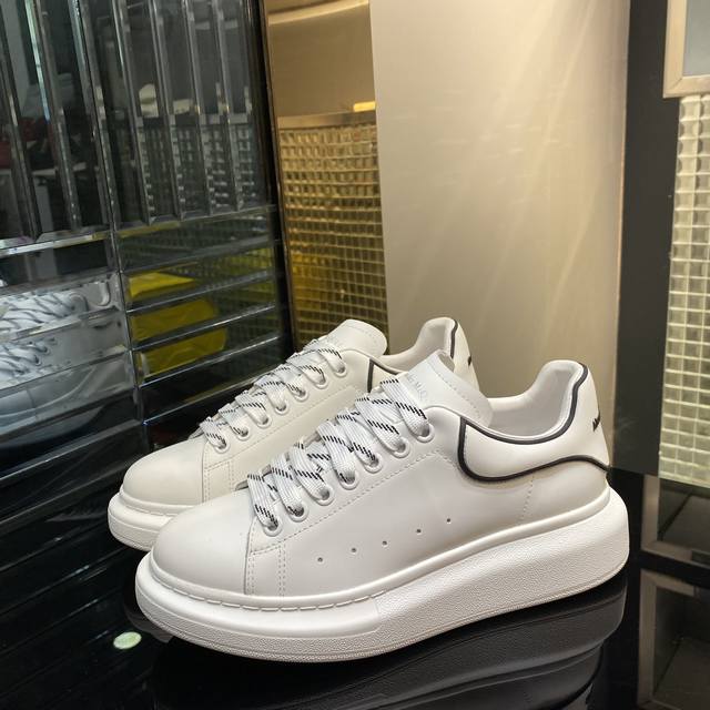 Alexander McQueen Epoxy Resin 3D Heel Couple Style - New Colorway for the Year,