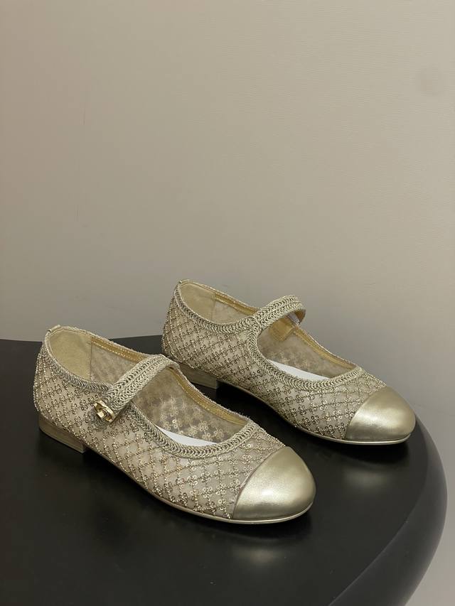 Handmade woven Chanel 25B Spring/Summer New Arrival, Sequined Flat Ballet Flats,
