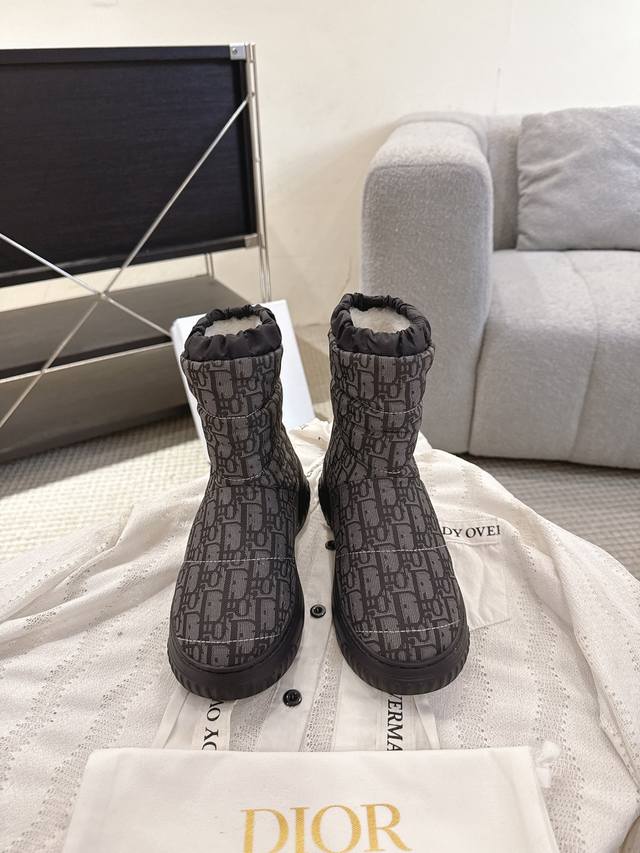 Dior Fall/Winter Runway Down Feather Boots/Snow Boots Original Replica, Details