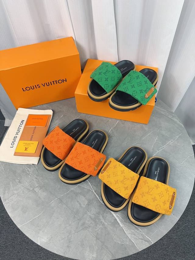 LV (Louis Vuitton) best-selling embossed logo sandals. These Pool Pillow Comfort
