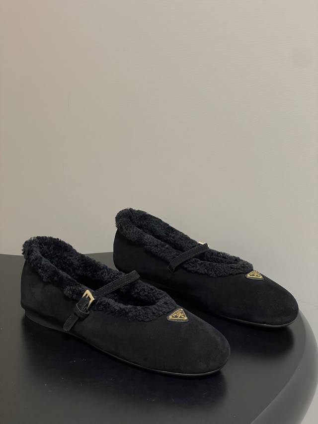 Top Quality with Airplane Box 25Ss Early Autumn New Prada Suede Ballet Flats, Fu