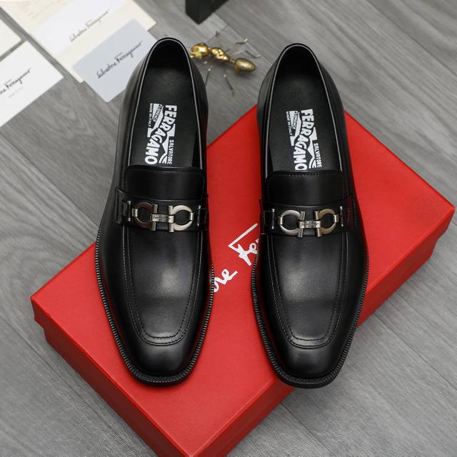 Factory direct price product trademark: Ferragamo] Business slip-on leather sho