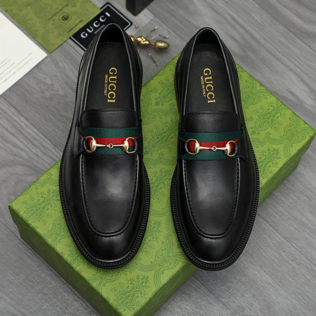 Factory direct price product trademark: Gucci business slip-on leather shoes. T