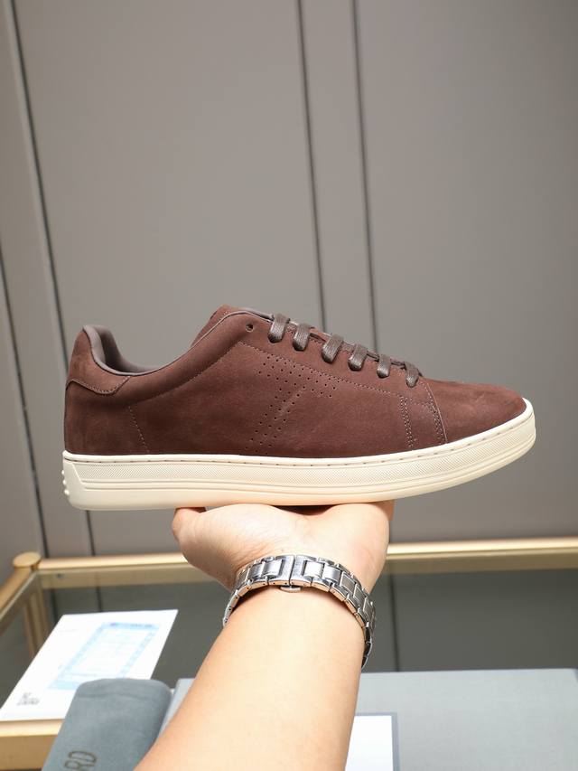 Factory direct price. Tom Ford's classic style is now available! A timeless Tom