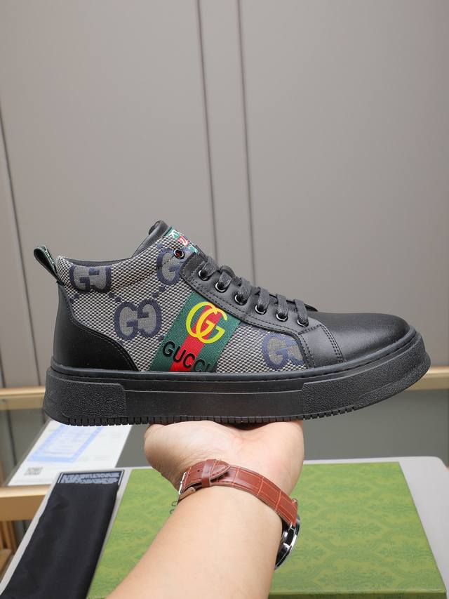 Factory direct price. Gucci men's classic high-top casual shoes. The upper is m
