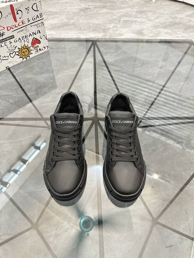 Price: Trademark: Dg* Dolce & Gabbana* Low-top Casual Shoes True to Size: 38-45