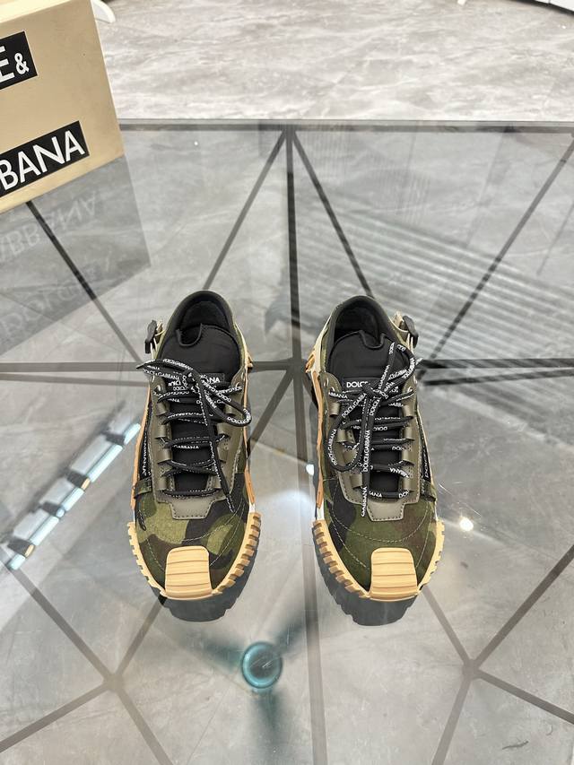 Price: Product Brand: Dg* Dolce & Gabbana* Low-top Casual Shoes True to Size: 3