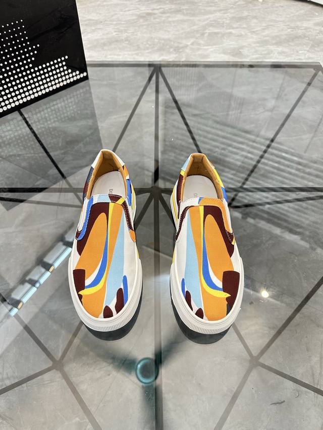 Price: Product Brand: Dsquard D2* Low-top Slip-on True to Size: 36-45 Custom si