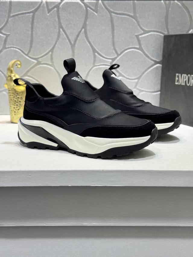 Factory direct price for men's sports shoes, original Armani exclusive first re