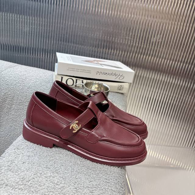 Factory price women's shoes sports original single Chanel Fw new autumn shoes si