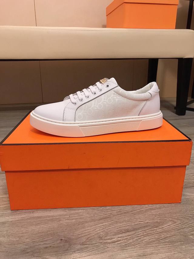 Factory direct price Dior new high-end men's fashion casual shoes, quite distin