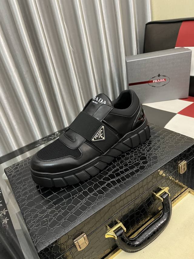 Factory direct price: High-quality new Prada shoes, available simultaneously wit