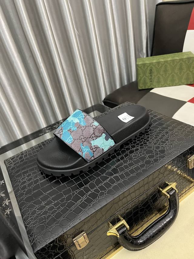 Factory direct price: Gucci men's slippers, the latest masterpiece from the hig
