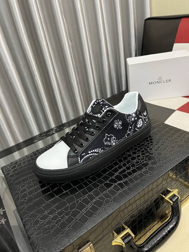 Factory direct price: Moncler Men's Casual Shoes 2025Z, available in sizes 38-4