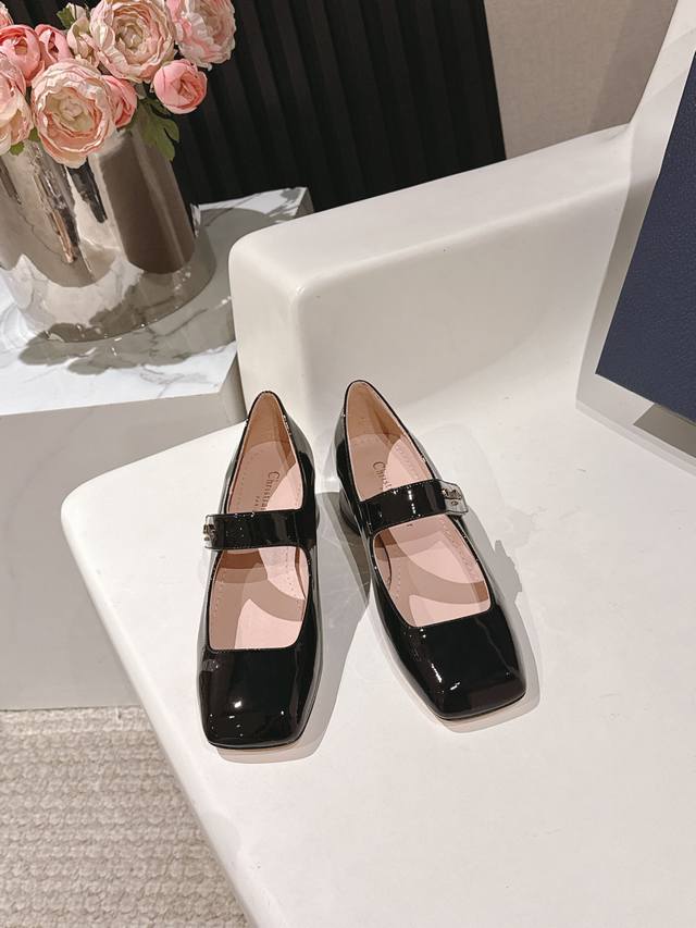 Factory price women's shoes and sports shoes original single Dior 2026 Spring/Su