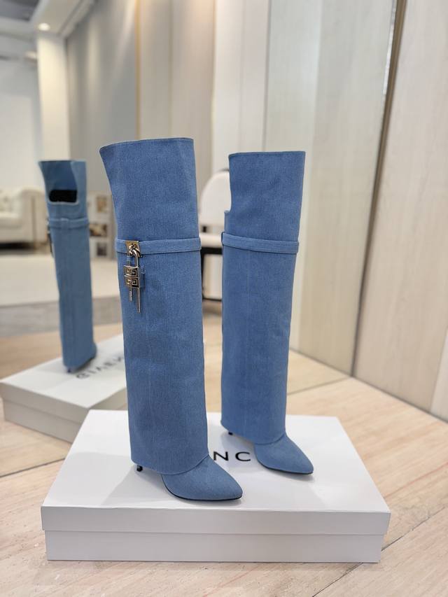 Factory Price: Authentic Custom-Made Givenchy High-Heeled Boots, the Highest Qua