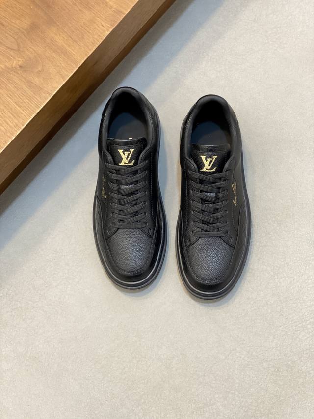 L New men's high-end casual sports shoes, made with imported top-grain cowhide w