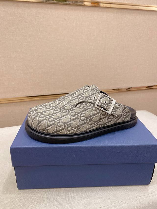 Factory direct price D. Top-tier reseller, D-brand trendsetting slippers, same