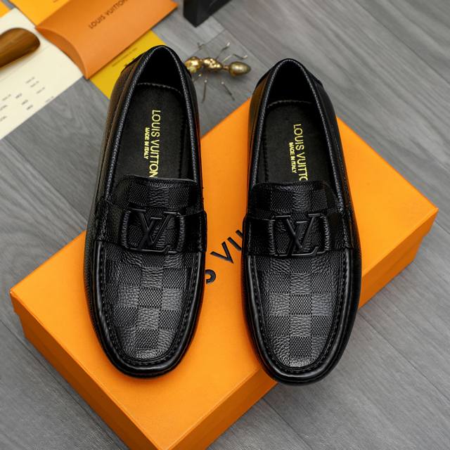 Factory direct price product trademark: Louis Vuitton casual slip-on men's shoe