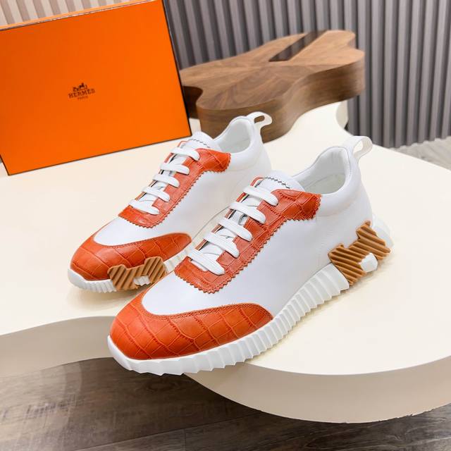 Hermes Join series casual sneakers. The upper is made of calfskin and Epsom cal