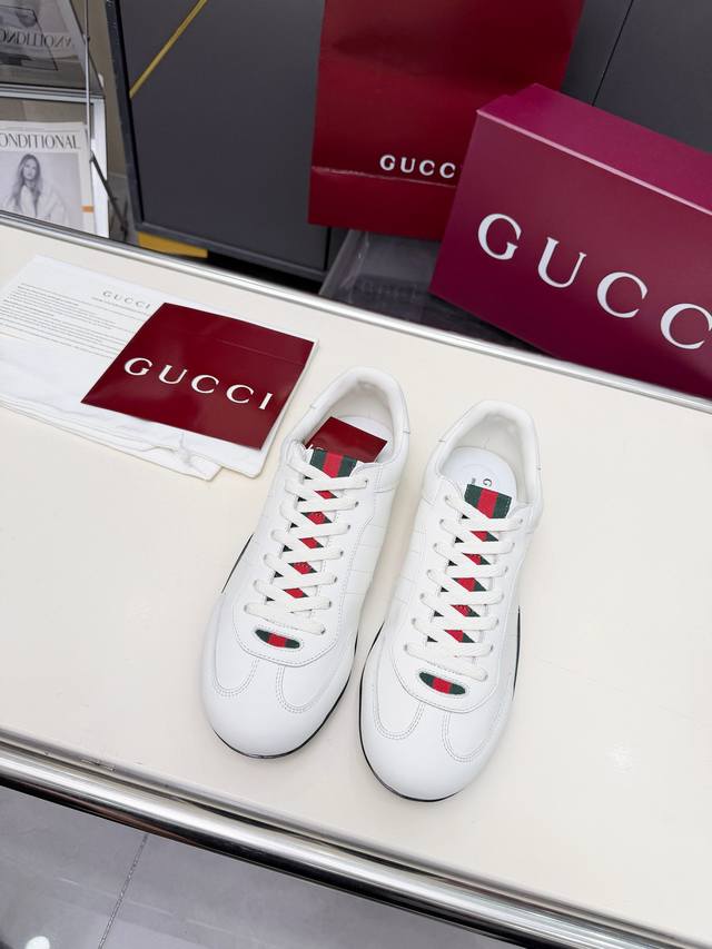 Real Price Gucci New Couple Shift All-Season Sneakers. Lightweight design reinte