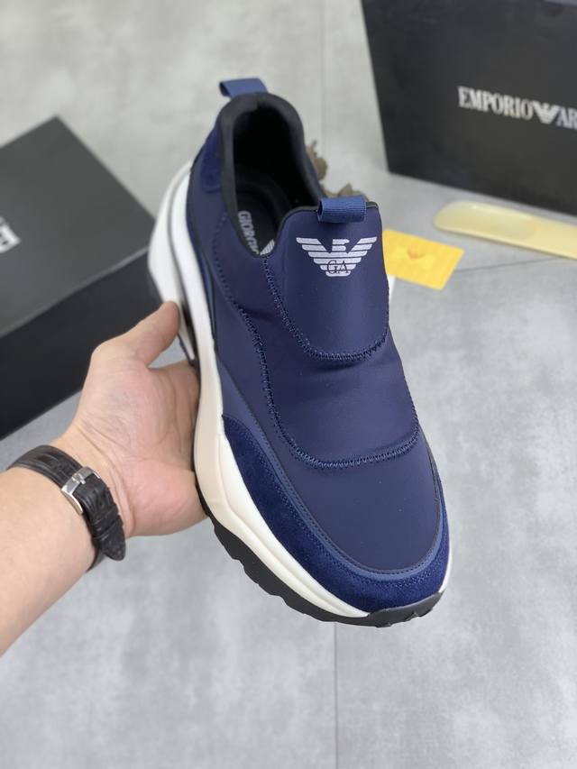 Factory direct price. Giorgio Armani's new casual men's sneakers have arrived! A