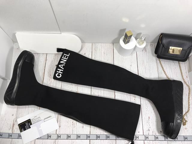 Long-leg Chanel 2026 Autumn/Winter New Arrival at Top Boutiques Exclusive First