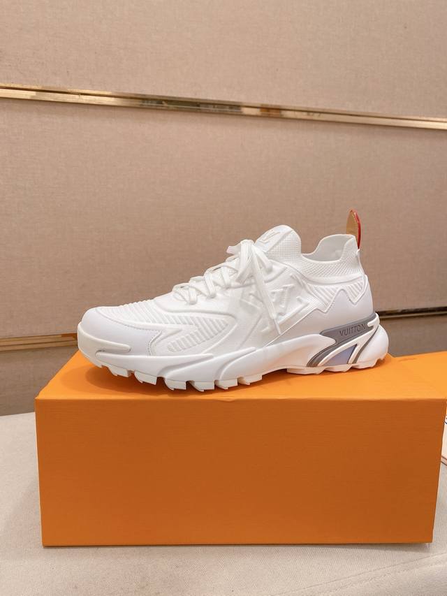 Factory direct high-end version Louis Vuitton Runner Tatic sneakers feature an