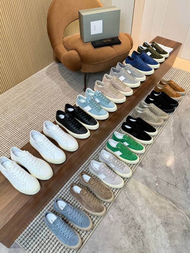 Real Price Tom Ford American Retro Luxury Style Size: 39-45. Tom Ford is a Europ