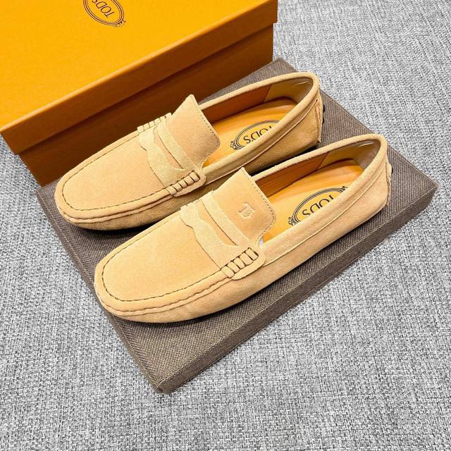 Real Price. Tod's official website original new high-end business casual driving