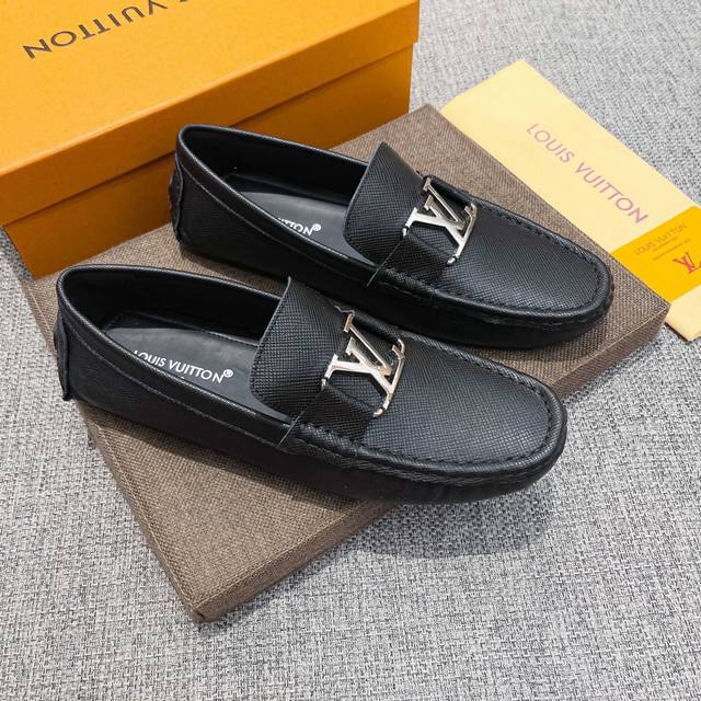 New arrival from the official Louis Vuitton website. Founded in Florence in 192