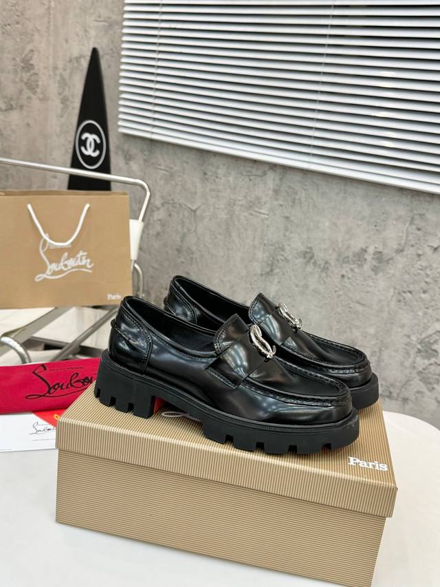 Top-tier exclusive custom 7 colors available for purchase. Introducing the lates