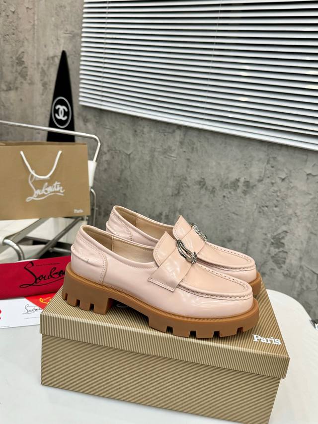 Top-tier exclusive custom , 7 colors available for purchase. Introducing the l