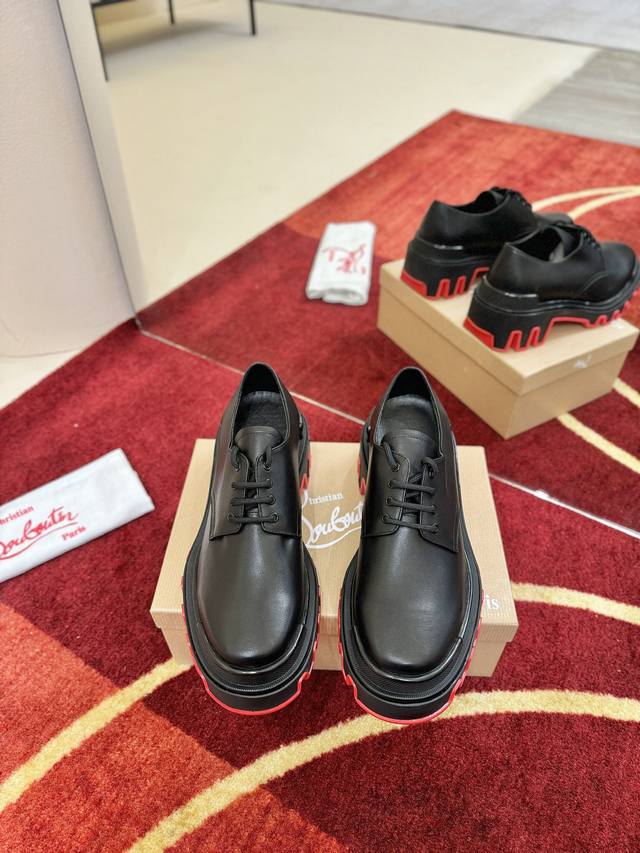 Large tire sole lace-up black style Top-tier custom 2025 Whether it's the last,