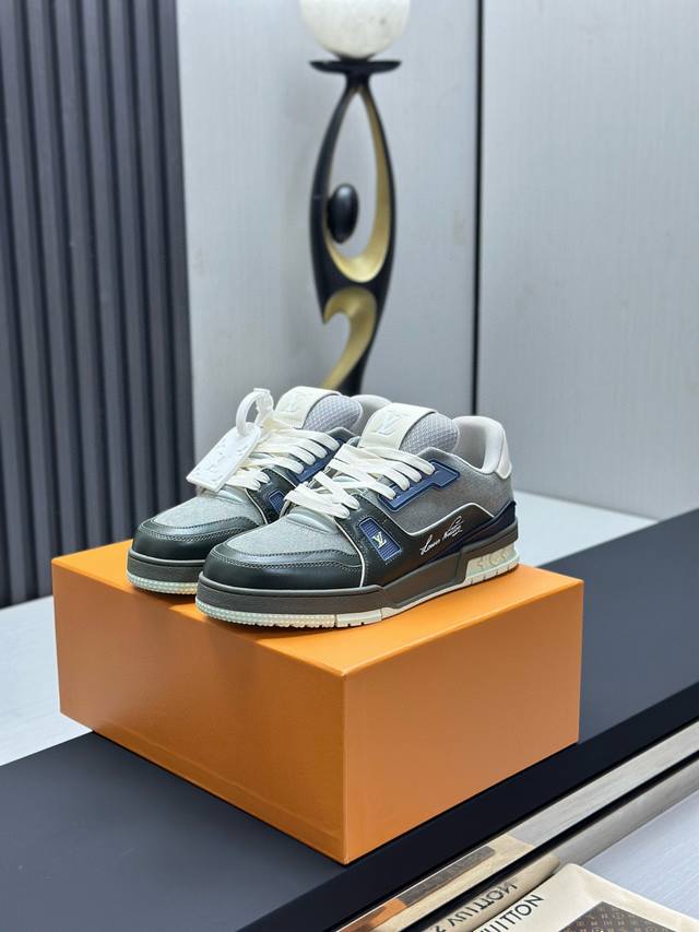 Factory direct wholesale men's shoes: sizes 38-46. High-end top-quality version