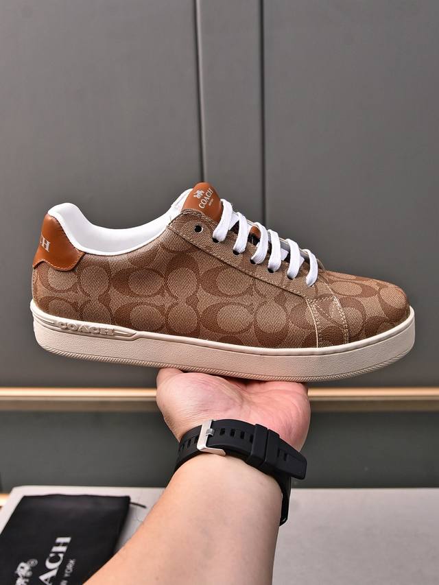 New Coach exclusive men's low-top casual lace-up sneakers! A casual, stylish, a