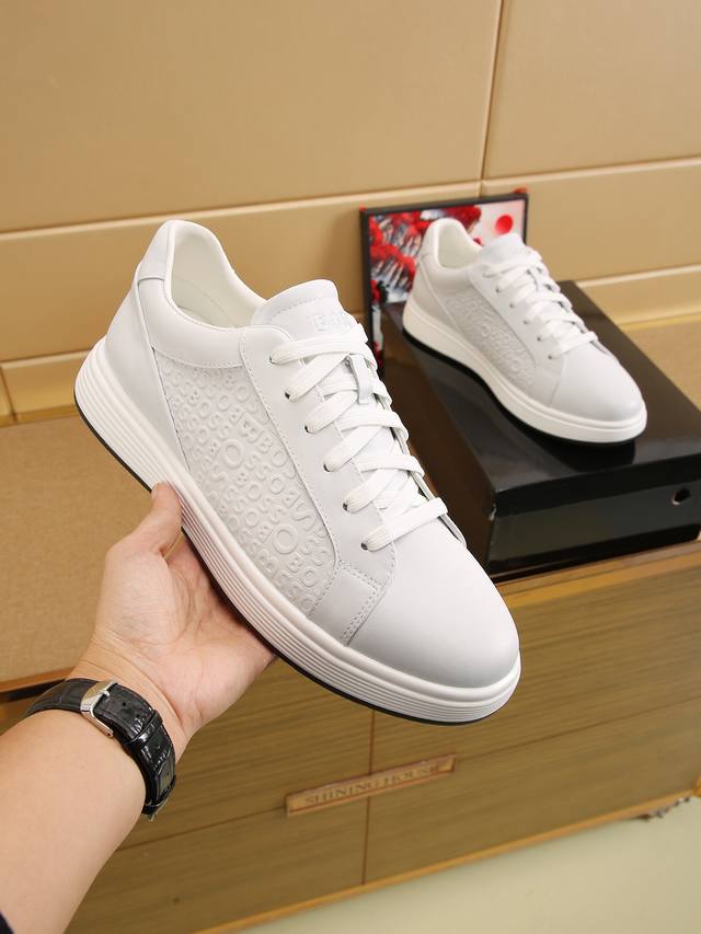 2025 New Arrival, Boss Casual Sports Men's Shoes. The upper features an embossed