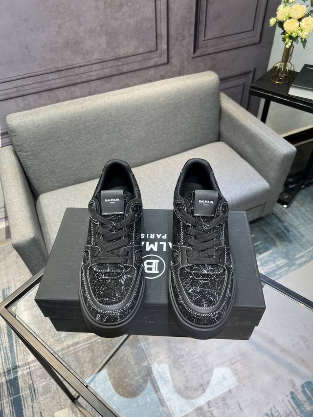Balmain - Original quality new casual shoes, same as those in official stores. E